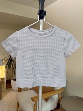 Women’s | All In Motion Waffle Crop Tee |  Athletic Crop Top | Size Medium